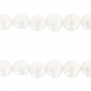 BQ Freshwater pearls nugget round 9mm Natural White