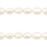 BQ Freshwater pearls nugget oval 9x7-8mm Natural White