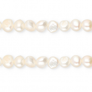 TQ Freshwater pearls nugget round 7-8mm Natural White