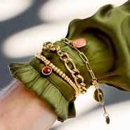 Inspirational Sets Trend 3: Sensual powerful