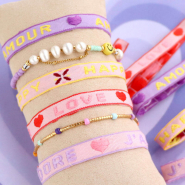 Inspirational Sets This way you create the most charming bracelet collection with ribbon text 