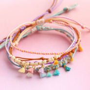 Inspirational Sets This is how to create a jewellery collection using mini tassels