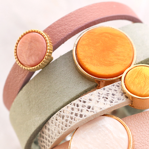 Cuoio bracelets and keychains inspiration with Polaris Elements cabochons 