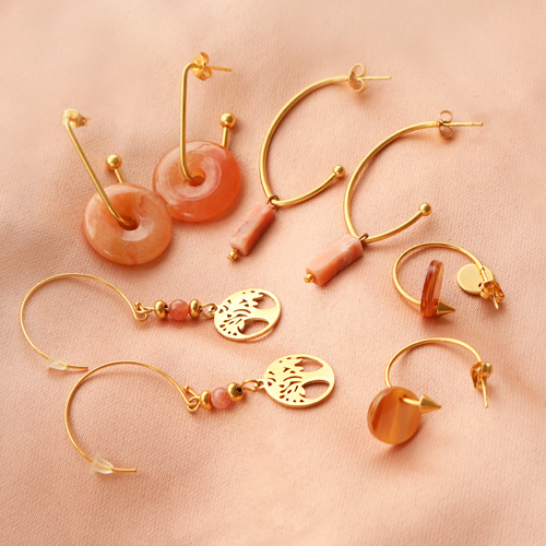 Make these earrings with the latest collection of stainless steel findings: