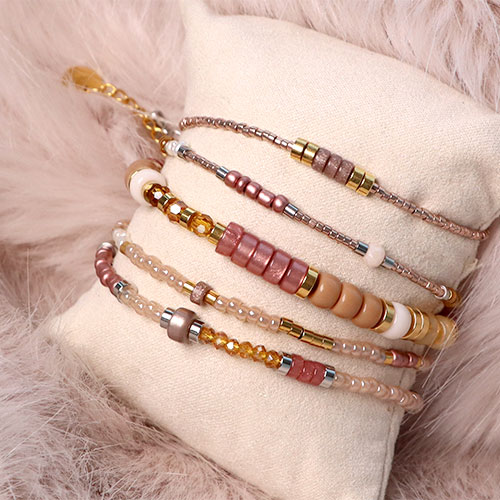 Design magnificent jewellery sets with these stainless steel items