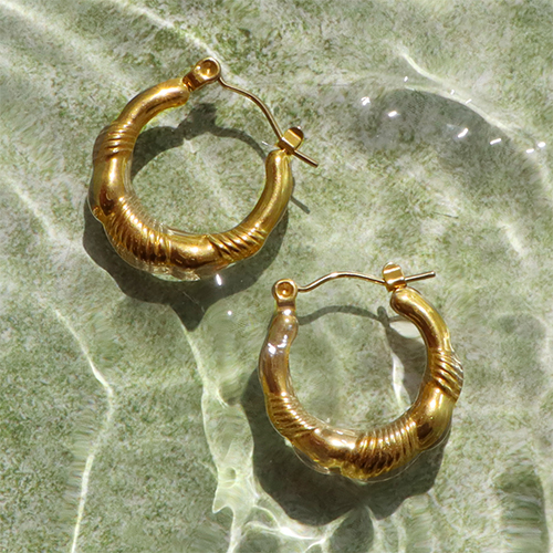 How to personalise these stainless steel earrings