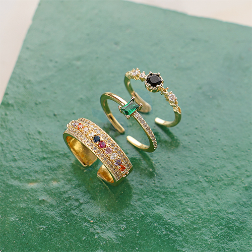 This is how to present your brass TQ metal jewellery