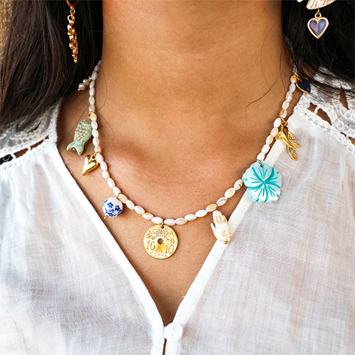 Create beautiful jewellery with DQ metal charms and beads