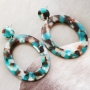 Create beautiful earrings with our trendy resin pendants