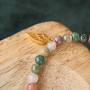 Making subtle jewellery with charms of stainless steel