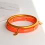 Get started with these colourful acrylic beads tube